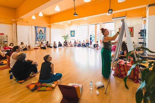 huevos-minerales-encabezado-curso-de-tantra-taller-de-tantra-formación-de-tantra-hari-dass